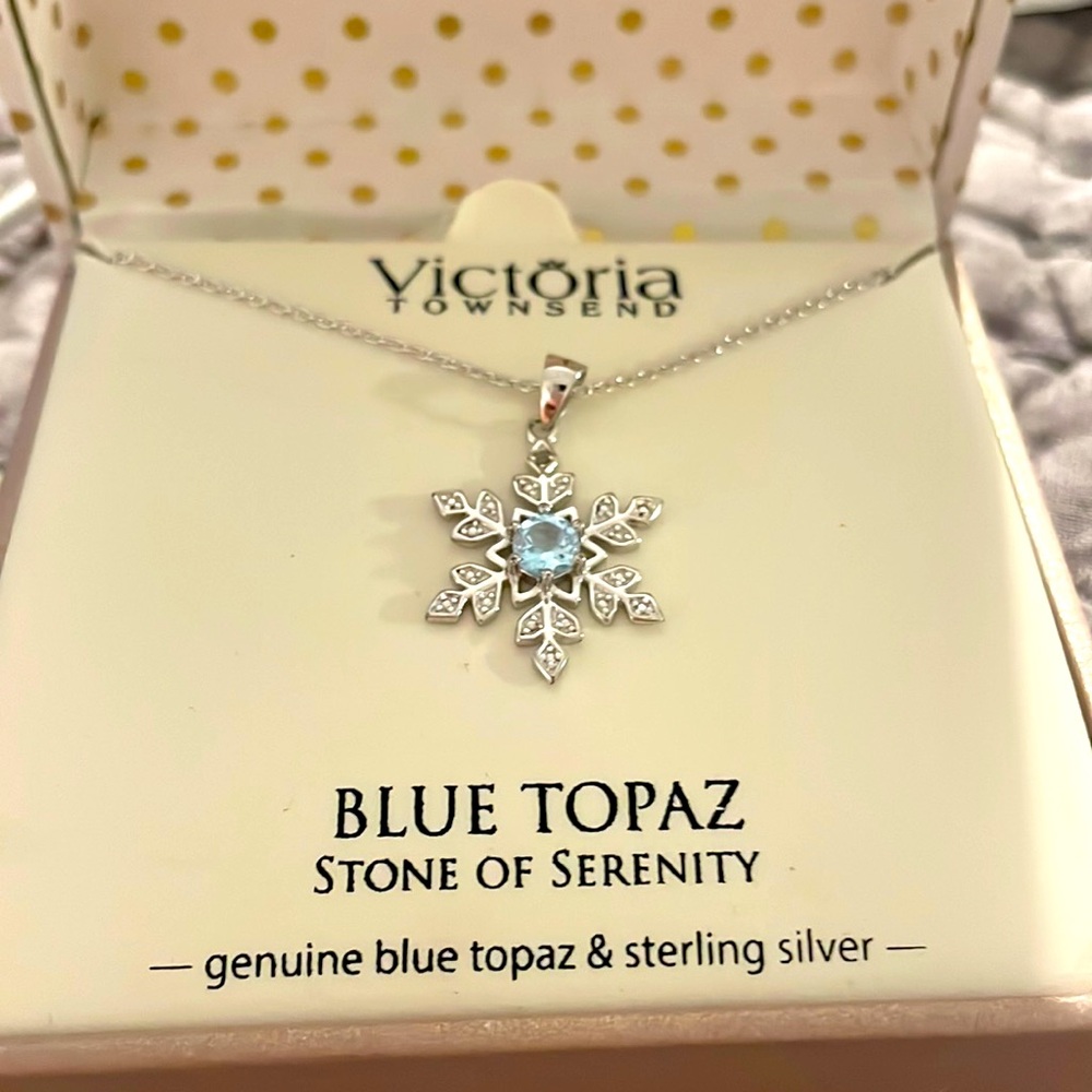 Genuine blue topaz and sterling silver necklace by Victoria Townsend. NIB